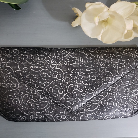Handbags - Black and Silver Floral Envelope Clutch